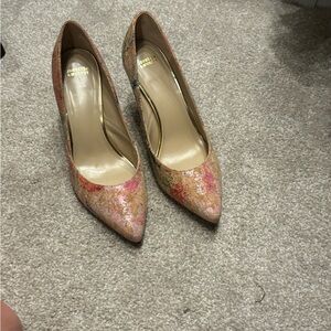 Johnson & Murphy nude heels